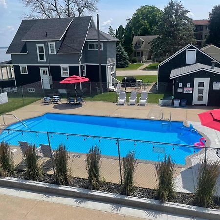 2Nd Floor, 2 Bedroom Condo, Sleeps 6 Lake City Bagian luar foto